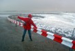 2004-02 Je kan bijna niet staan in de zeer zware storm aan de kust (Grevelingendam)