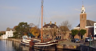 2013-10 Oude haven en Gemeentehuis (Hellevoetsluis)
