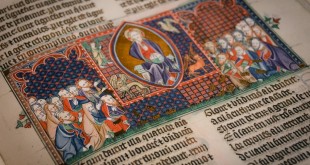 Middeleeuws boek dichtbij bekeken - Museon - Den Haag/NL