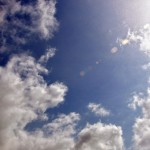 2010-04 Vulkanische Aswolk - een vliegverbod en dus geen vliegtuigstrepen (Hellevoetsluis)