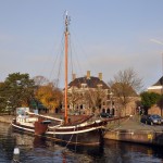 2013-10 Oude haven en Gemeentehuis (Hellevoetsluis)