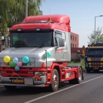 2014-04 Toeterend door de wijken heen bij de Truckrun (Hellevoetsluis)