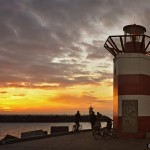 2015-02 De vuurtorens genieten van de zonsondergang op de Pier (Scheveninen)